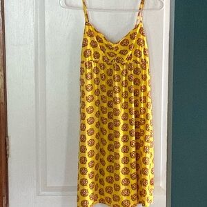 Old Navy pull over summer dress, yellow, medium EUC